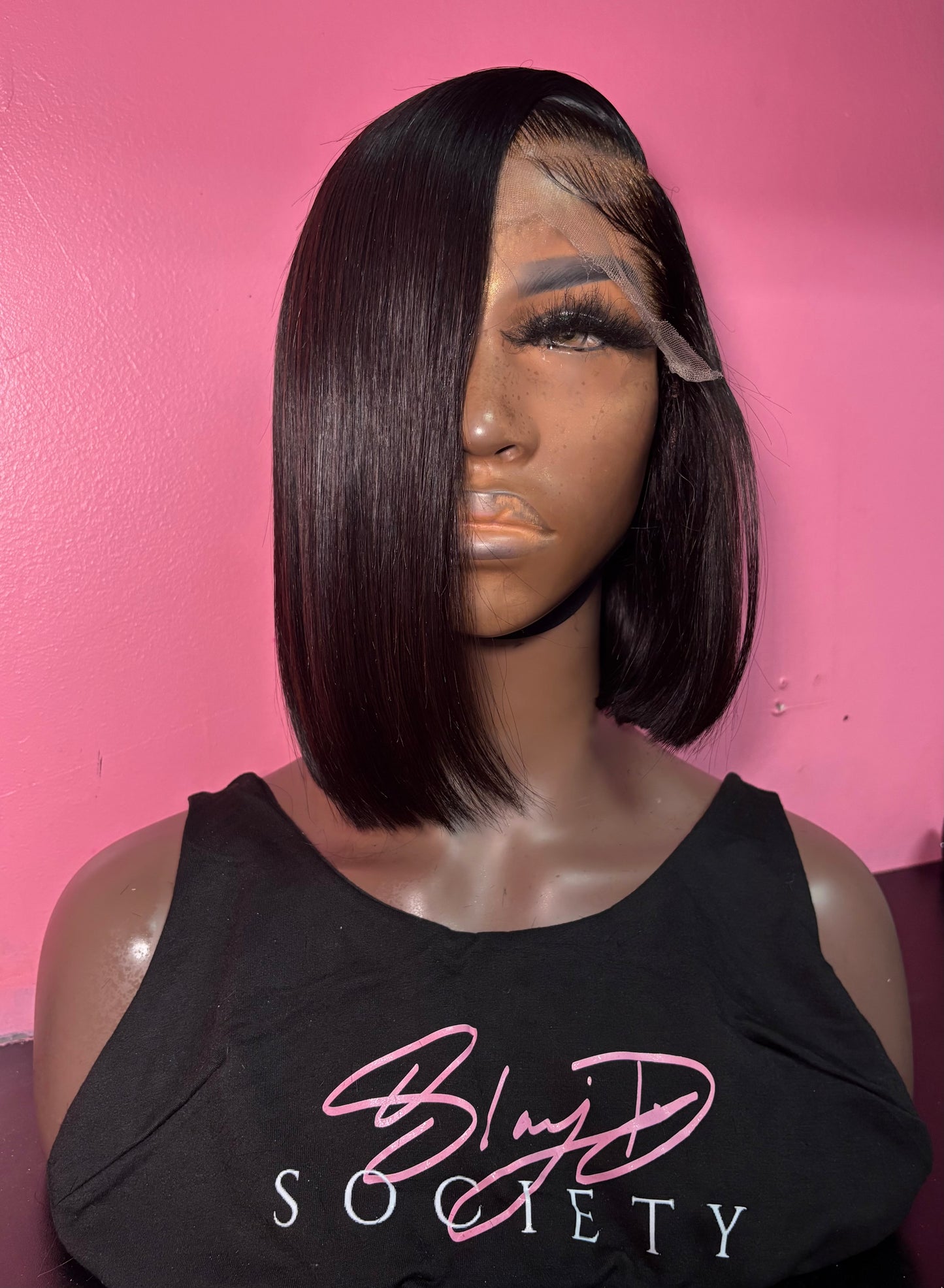 “Tiara” wig